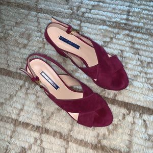 Gorgeous cranberry Stuart Weizmann Heels size 7.5
